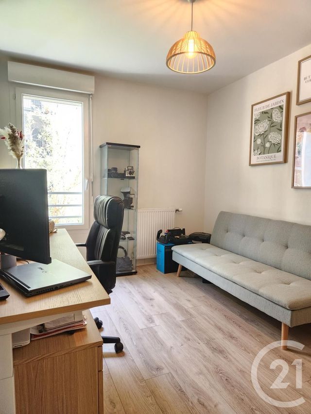 Appartement F3 &agrave; vendre - 3 pi&egrave;ces - 70,15 m2 - Vaulx En Velin - 69 - RHONE-ALPES
