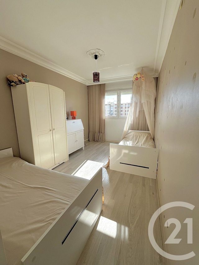 Appartement &agrave; vendre - 4 pi&egrave;ces - 66,67 m2 - Vaulx En Velin - 69 - RHONE-ALPES