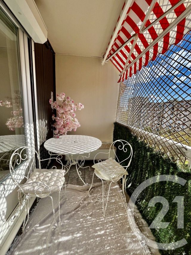 Appartement &agrave; vendre - 4 pi&egrave;ces - 66,67 m2 - Vaulx En Velin - 69 - RHONE-ALPES