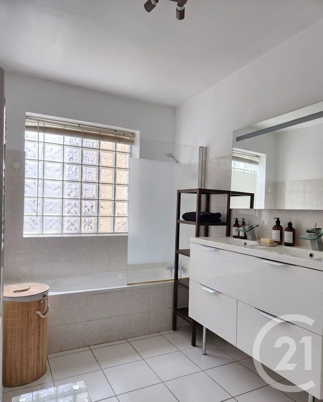 Maison &agrave; vendre - 5 pi&egrave;ces - 105,75 m2 - Villeurbanne - 69 - RHONE-ALPES