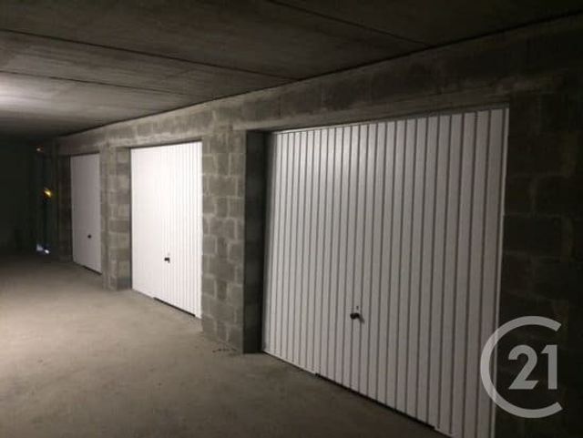 parking - VILLEURBANNE - 69