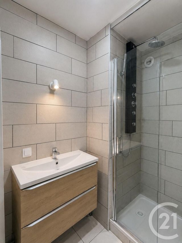 Appartement T4 &agrave; vendre - 4 pi&egrave;ces - 84,47 m2 - Villeurbanne - 69 - RHONE-ALPES