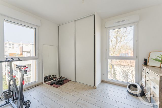 Appartement F4 &agrave; vendre - 4 pi&egrave;ces - 82 m2 - St Priest - 69 - RHONE-ALPES