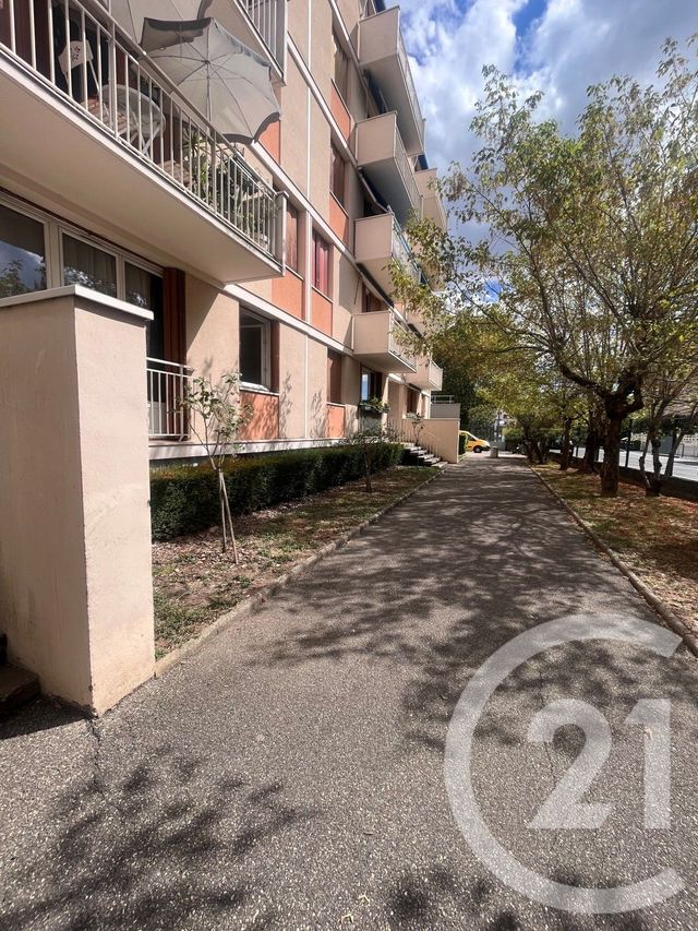 Appartement F3 &agrave; vendre - 3 pi&egrave;ces - 60 m2 - Villeurbanne - 69 - RHONE-ALPES