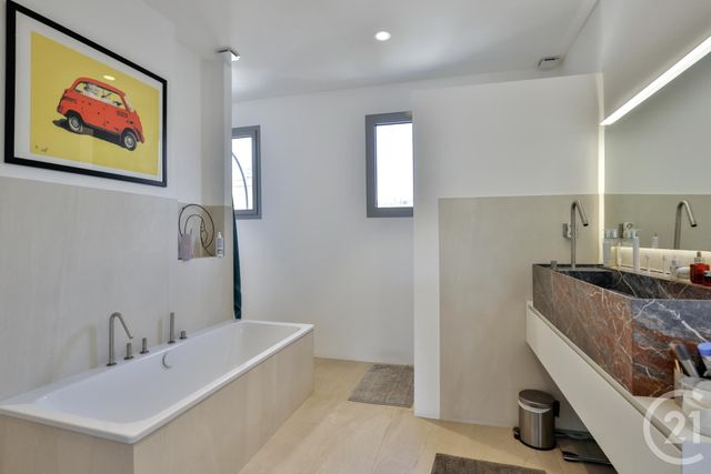 Appartement F3 à vendre - 3 pièces - 124,09 m2 - Nice - 06 - PROVENCE-ALPES-COTE-D-AZUR