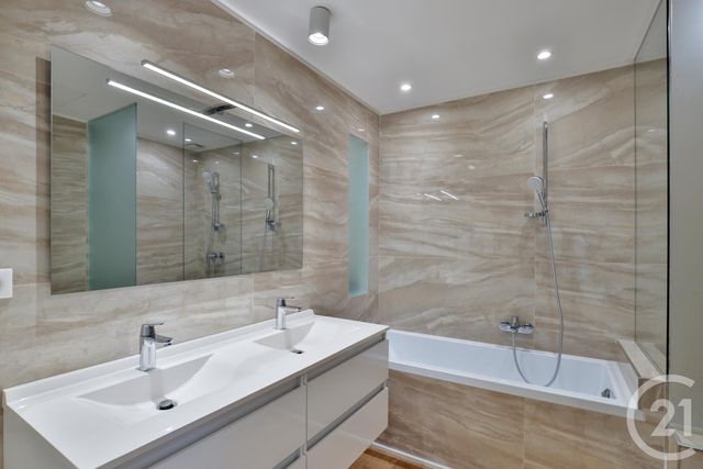 Appartement F4 à vendre - 4 pièces - 135,67 m2 - Nice - 06 - PROVENCE-ALPES-COTE-D-AZUR