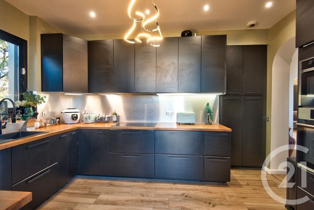 Maison à vendre - 6 pièces - 200,10 m2 - Cagnes Sur Mer - 06 - PROVENCE-ALPES-COTE-D-AZUR