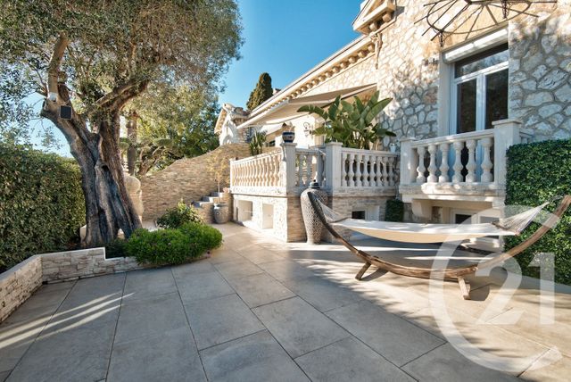 Maison à vendre - 6 pièces - 200,10 m2 - Cagnes Sur Mer - 06 - PROVENCE-ALPES-COTE-D-AZUR