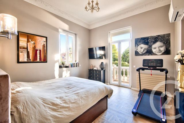 Maison à vendre - 6 pièces - 200,10 m2 - Cagnes Sur Mer - 06 - PROVENCE-ALPES-COTE-D-AZUR