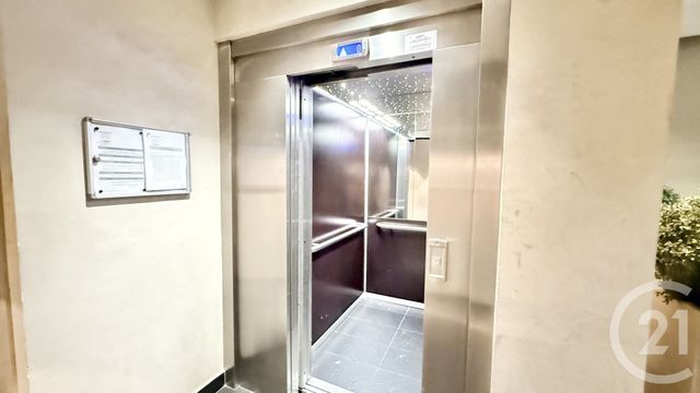 Appartement F1 &agrave; vendre - 1 pi&egrave;ce - 27,15 m2 - Antibes - 06 - PROVENCE-ALPES-COTE-D-AZUR