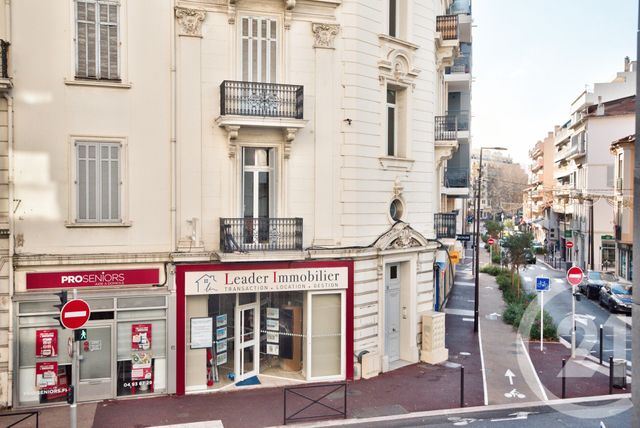 Appartement Studio &agrave; vendre - 1 pi&egrave;ce - 27,75 m2 - Antibes - 06 - PROVENCE-ALPES-COTE-D-AZUR