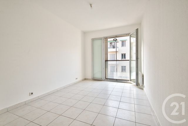 Appartement T3 &agrave; vendre - 3 pi&egrave;ces - 73,17 m2 - Antibes - 06 - PROVENCE-ALPES-COTE-D-AZUR