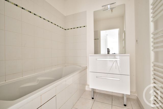 Appartement T3 &agrave; vendre - 3 pi&egrave;ces - 73,17 m2 - Antibes - 06 - PROVENCE-ALPES-COTE-D-AZUR