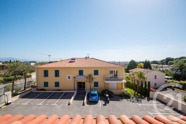 Appartement T4 &agrave; vendre - 4 pi&egrave;ces - 85,43 m2 - Antibes - 06 - PROVENCE-ALPES-COTE-D-AZUR