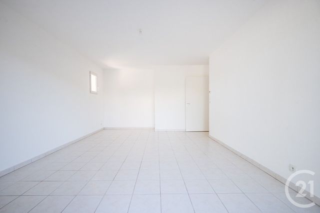 Appartement T3 &agrave; vendre - 3 pi&egrave;ces - 68,65 m2 - Antibes - 06 - PROVENCE-ALPES-COTE-D-AZUR