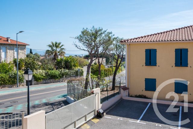 Appartement T3 &agrave; vendre - 3 pi&egrave;ces - 68,65 m2 - Antibes - 06 - PROVENCE-ALPES-COTE-D-AZUR