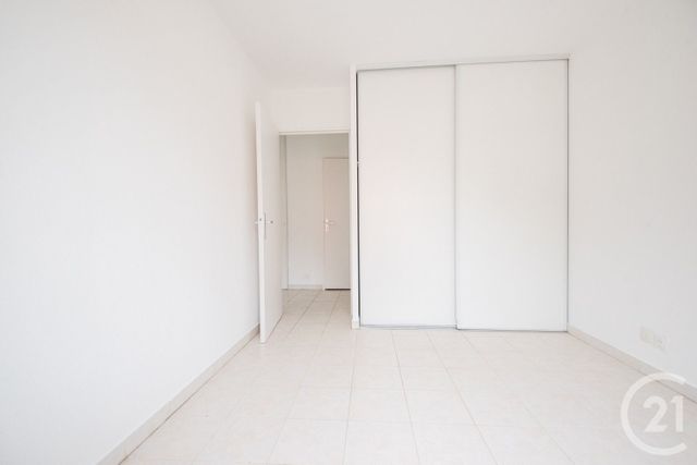 Appartement T3 &agrave; vendre - 3 pi&egrave;ces - 69,57 m2 - Antibes - 06 - PROVENCE-ALPES-COTE-D-AZUR