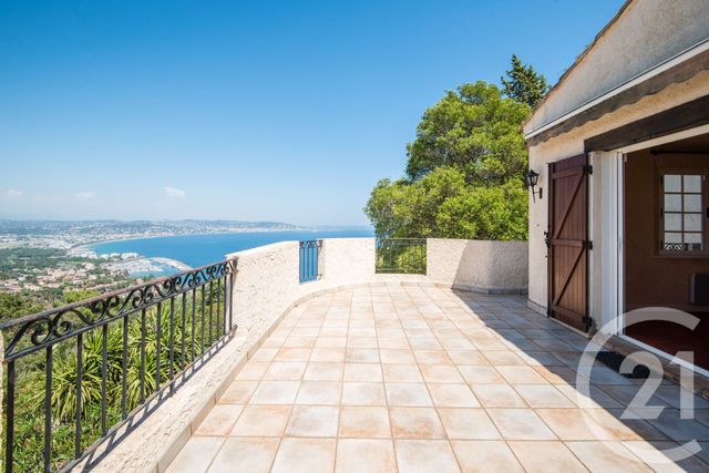 Maison &agrave; vendre - 6 pi&egrave;ces - 220 m2 - Theoule Sur Mer - 06 - PROVENCE-ALPES-COTE-D-AZUR