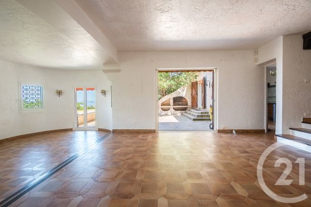 Maison &agrave; vendre - 6 pi&egrave;ces - 220 m2 - Theoule Sur Mer - 06 - PROVENCE-ALPES-COTE-D-AZUR