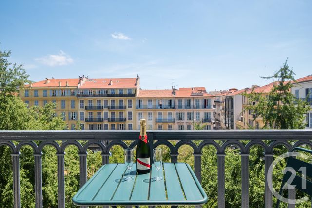 Appartement F4 &agrave; vendre - 4 pi&egrave;ces - 150,34 m2 - Nice - 06 - PROVENCE-ALPES-COTE-D-AZUR