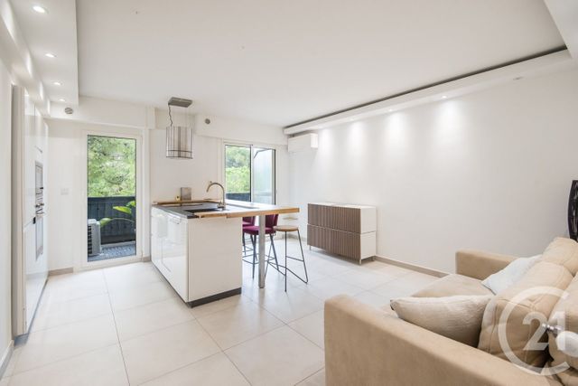 Appartement T2 &agrave; vendre - 2 pi&egrave;ces - 38,73 m2 - Le Cannet - 06 - PROVENCE-ALPES-COTE-D-AZUR