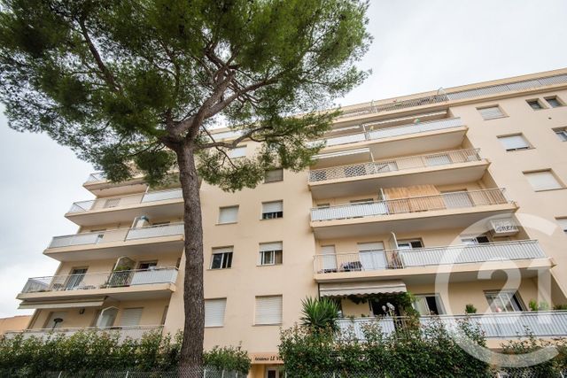 Appartement T2 &agrave; vendre - 2 pi&egrave;ces - 38,73 m2 - Le Cannet - 06 - PROVENCE-ALPES-COTE-D-AZUR