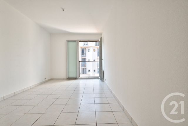 Appartement T3 &agrave; vendre - 3 pi&egrave;ces - 74,19 m2 - Antibes - 06 - PROVENCE-ALPES-COTE-D-AZUR