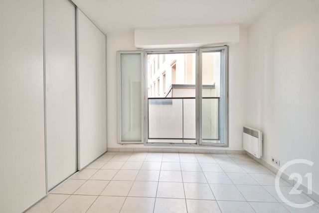 Appartement T3 &agrave; vendre - 3 pi&egrave;ces - 74,19 m2 - Antibes - 06 - PROVENCE-ALPES-COTE-D-AZUR