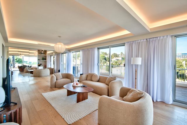 Appartement F4 à vendre - 4 pièces - 150,05 m2 - Nice - 06 - PROVENCE-ALPES-COTE-D-AZUR