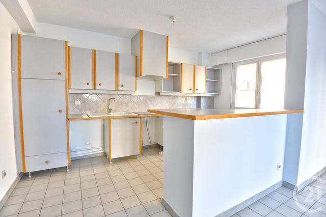 Appartement F3 &agrave; louer - 3 pi&egrave;ces - 66,75 m2 - Romans Sur Isere - 26 - RHONE-ALPES