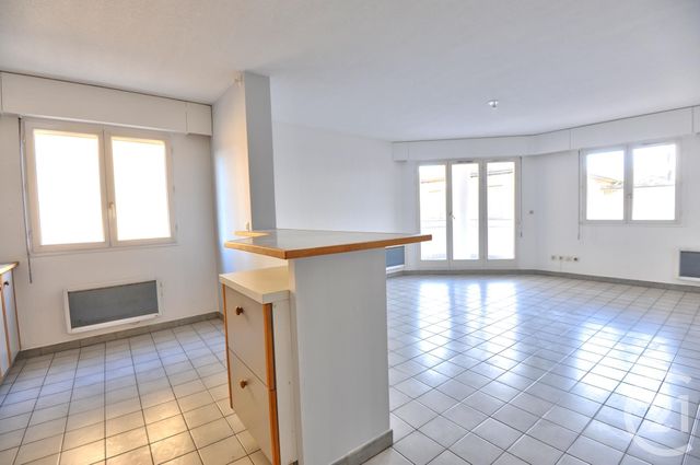 Appartement F3 &agrave; louer - 3 pi&egrave;ces - 66,75 m2 - Romans Sur Isere - 26 - RHONE-ALPES