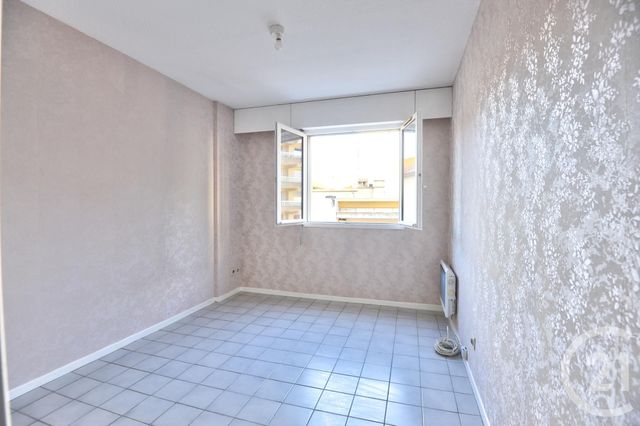 Appartement F3 &agrave; louer - 3 pi&egrave;ces - 66,75 m2 - Romans Sur Isere - 26 - RHONE-ALPES
