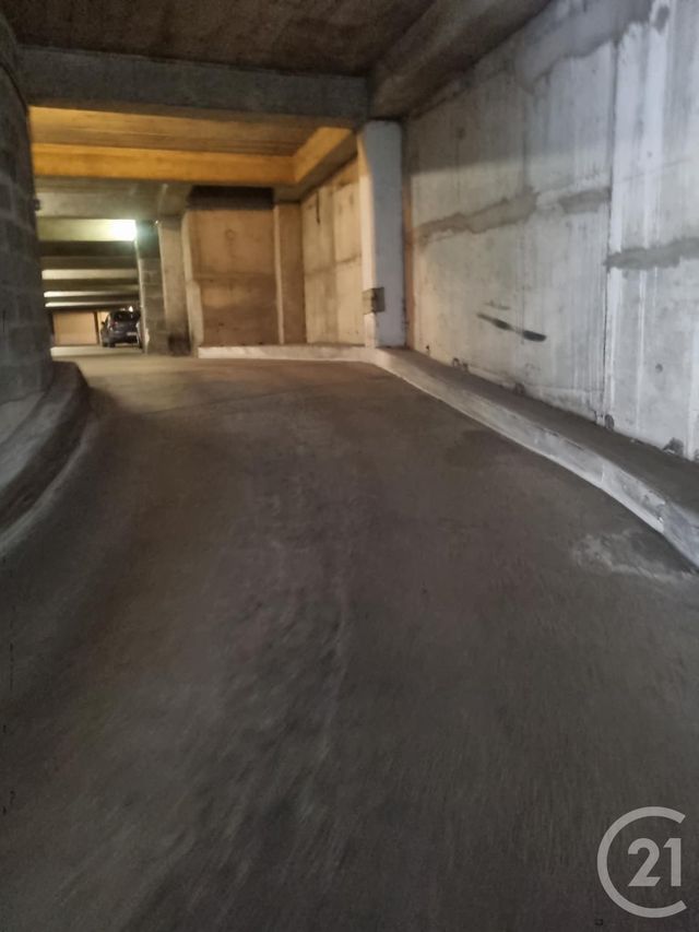 Parking &agrave; louer - Romans Sur Isere - 26 - RHONE-ALPES