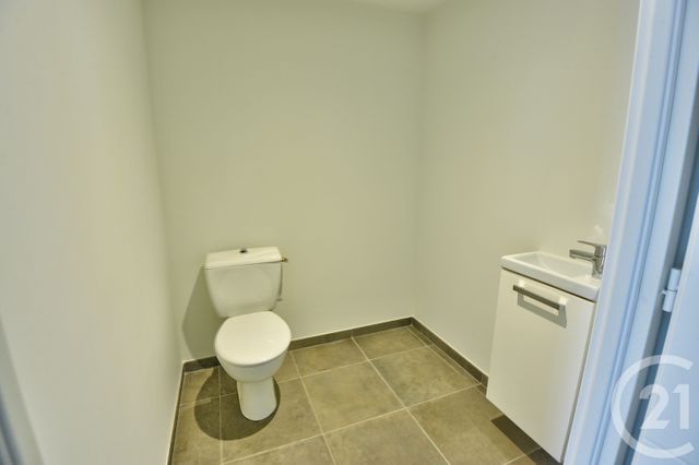 Appartement F4 à louer - 4 pièces - 116 m2 - Genissieux - 26 - RHONE-ALPES