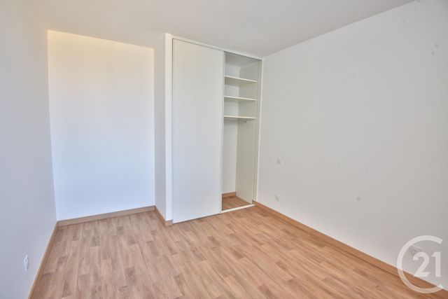 Appartement &agrave; louer - 3 pi&egrave;ces - 75,60 m2 - Romans Sur Isere - 26 - RHONE-ALPES