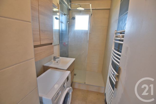 Appartement &agrave; louer - 3 pi&egrave;ces - 57,70 m2 - Bourg De Peage - 26 - RHONE-ALPES