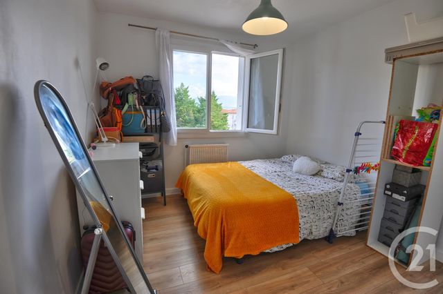 Appartement &agrave; louer - 3 pi&egrave;ces - 63 m2 - Romans Sur Isere - 26 - RHONE-ALPES