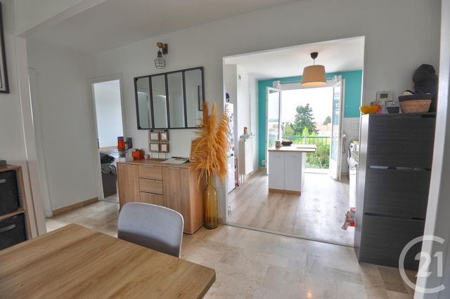 Appartement &agrave; louer - 3 pi&egrave;ces - 63 m2 - Romans Sur Isere - 26 - RHONE-ALPES