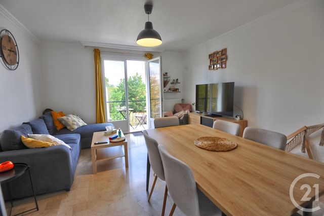 Appartement &agrave; louer - 3 pi&egrave;ces - 63 m2 - Romans Sur Isere - 26 - RHONE-ALPES