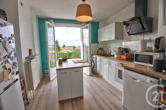 Appartement &agrave; louer - 3 pi&egrave;ces - 63 m2 - Romans Sur Isere - 26 - RHONE-ALPES