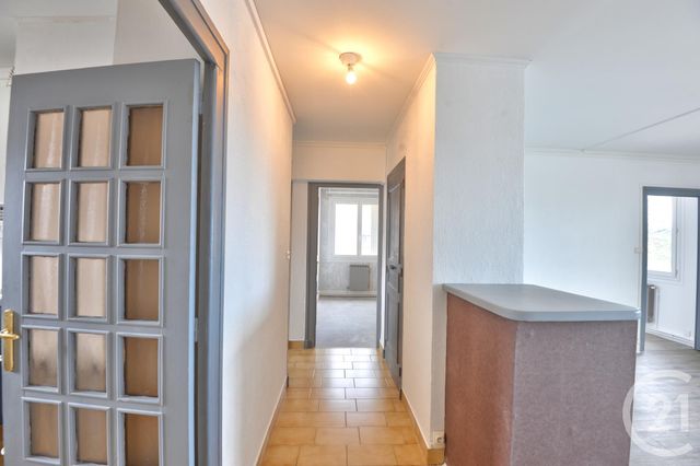 Appartement T4 &agrave; louer - 4 pi&egrave;ces - 68 m2 - Romans Sur Isere - 26 - RHONE-ALPES