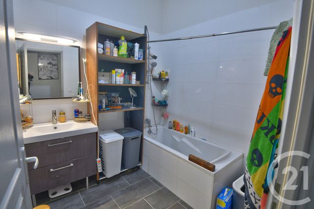 Appartement &agrave; louer - 3 pi&egrave;ces - 80,80 m2 - Romans Sur Isere - 26 - RHONE-ALPES