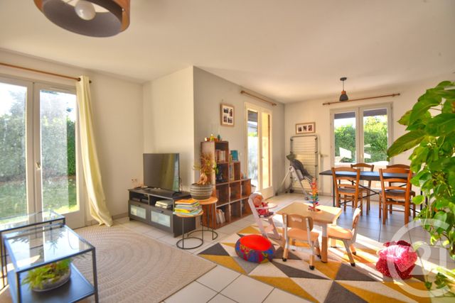 Maison &agrave; louer - 4 pi&egrave;ces - 98,77 m2 - Romans Sur Isere - 26 - RHONE-ALPES