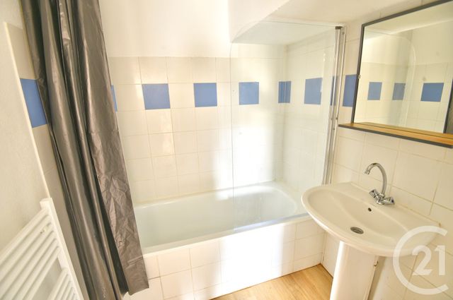 Appartement &agrave; louer - 3 pi&egrave;ces - 54,57 m2 - Bourg De Peage - 26 - RHONE-ALPES