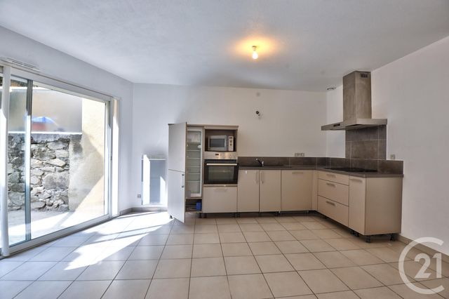 Appartement &agrave; louer - 3 pi&egrave;ces - 57,36 m2 - Romans Sur Isere - 26 - RHONE-ALPES