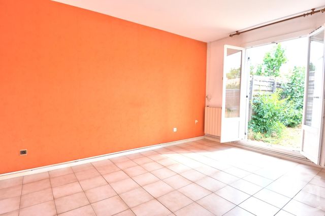 Maison &agrave; louer - 4 pi&egrave;ces - 84,45 m2 - Romans Sur Isere - 26 - RHONE-ALPES