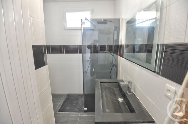 Maison &agrave; louer - 5 pi&egrave;ces - 119,36 m2 - Romans Sur Isere - 26 - RHONE-ALPES