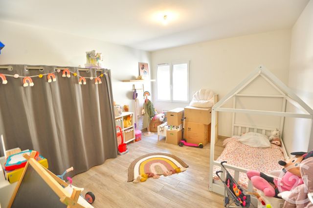 Appartement &agrave; louer - 4 pi&egrave;ces - 105 m2 - Genissieux - 26 - RHONE-ALPES