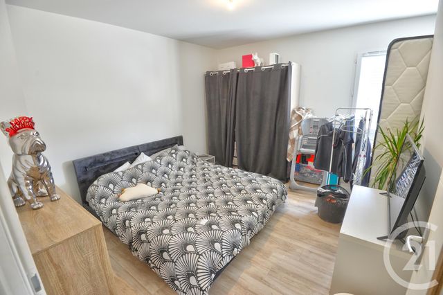 Appartement &agrave; louer - 4 pi&egrave;ces - 105 m2 - Genissieux - 26 - RHONE-ALPES