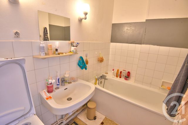 Appartement F2 &agrave; louer - 3 pi&egrave;ces - 55,32 m2 - Romans Sur Isere - 26 - RHONE-ALPES